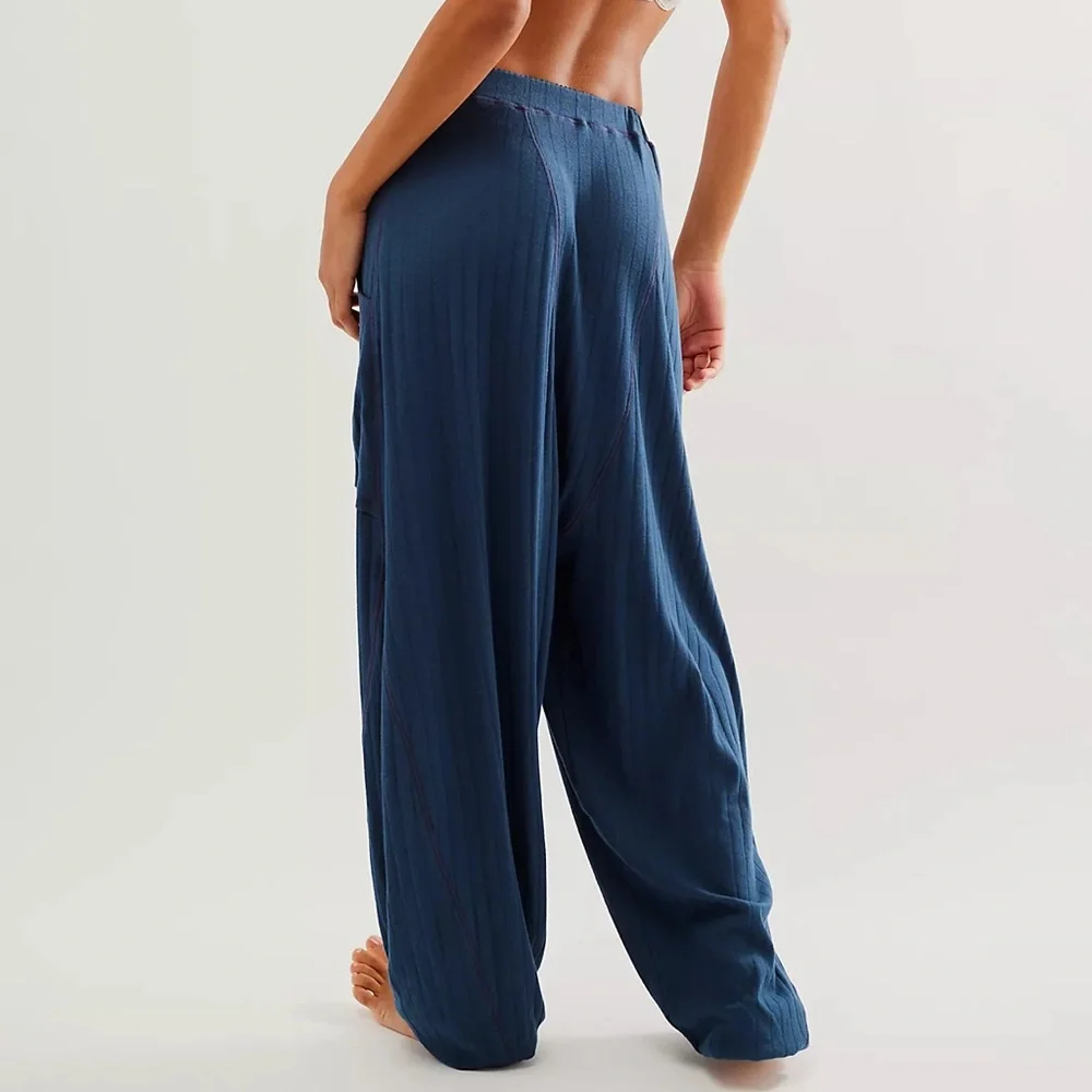 Coffee Chat Jogger - Picture 3 of 3